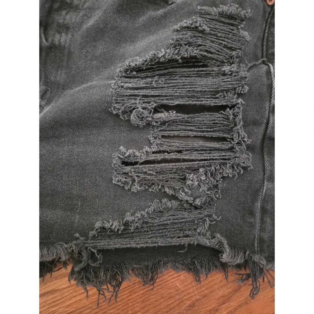 American Eagle Black Distressed Denim Shorts High Waisted Frayed Hem‎ Womens 8